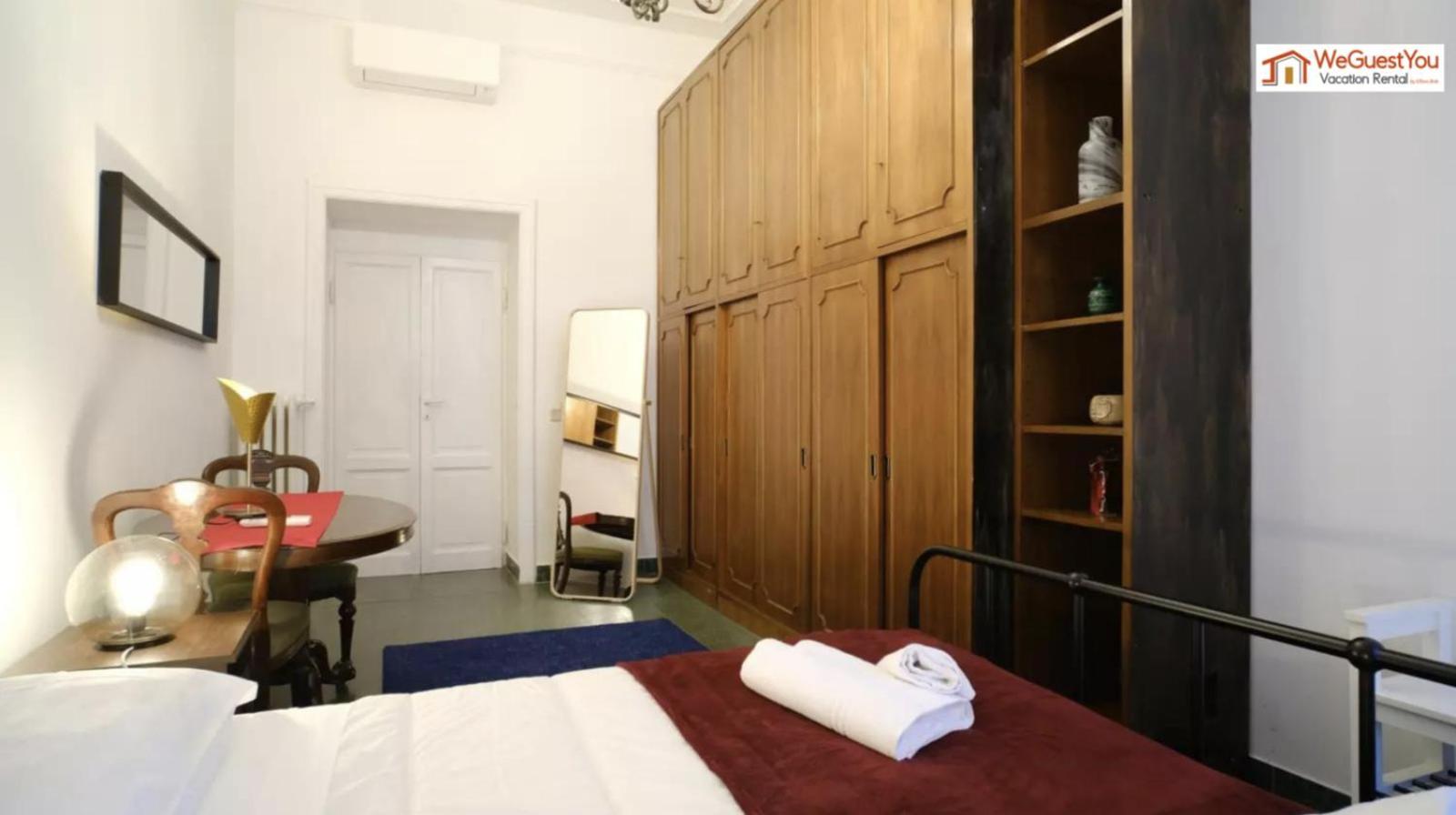 Isabella Vatican House Rom